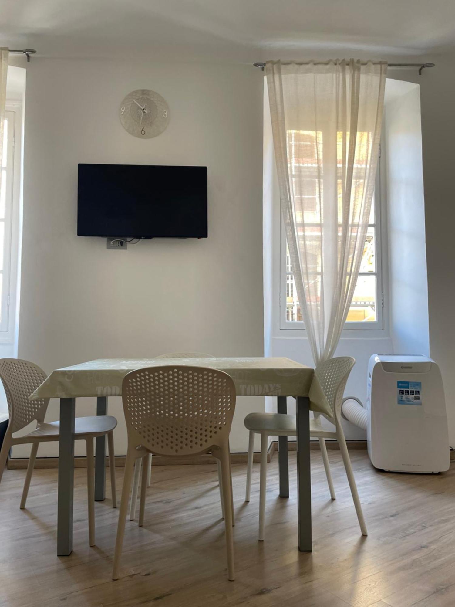 Civico 10 Appartement San Remo Buitenkant foto